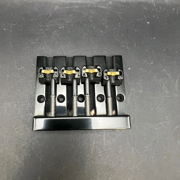 Hipshot Badass Bridge Black