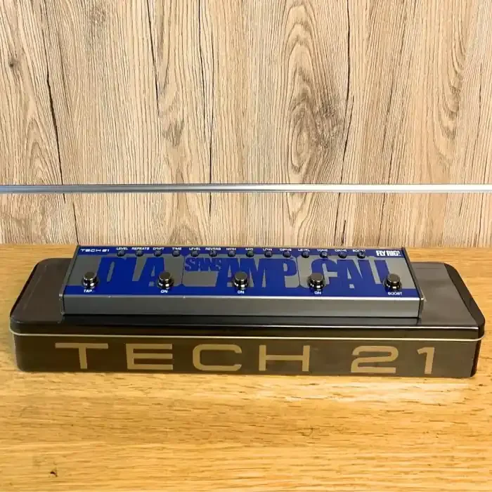 MULTIEFFETTO TECH 21 FLY RIG 5 USATO