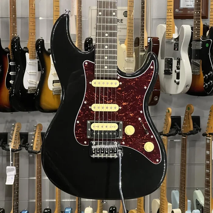 Sire Larry Carlton S3 Black Hss + Bridge Pickup Ring